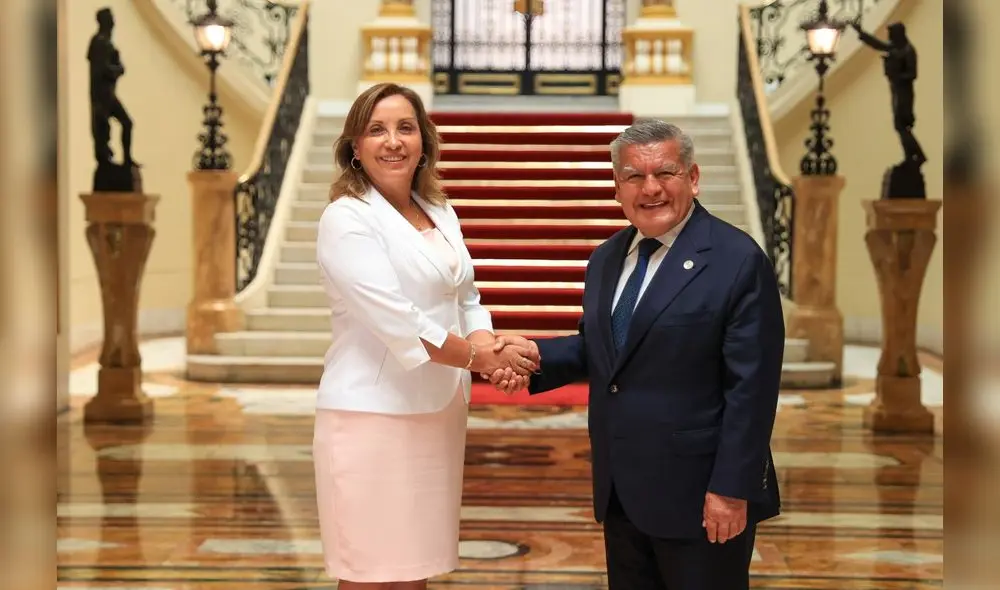 Aliados. Uno de los partidos que defiende a Dina Boluarte es APP, liderado por César Acuña.