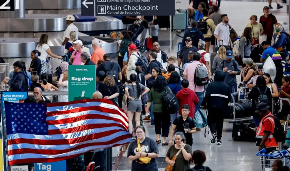 Conoce los documentos esenciales y los requisitos migratorios para ingresar y salir de Estados Unidos y evitar sorpresas en los controles fronterizos. Conoce los documentos esenciales y los requisitos migratorios para ingresar y salir de Estados Unidos y evitar sorpresas en los controles fronterizos.