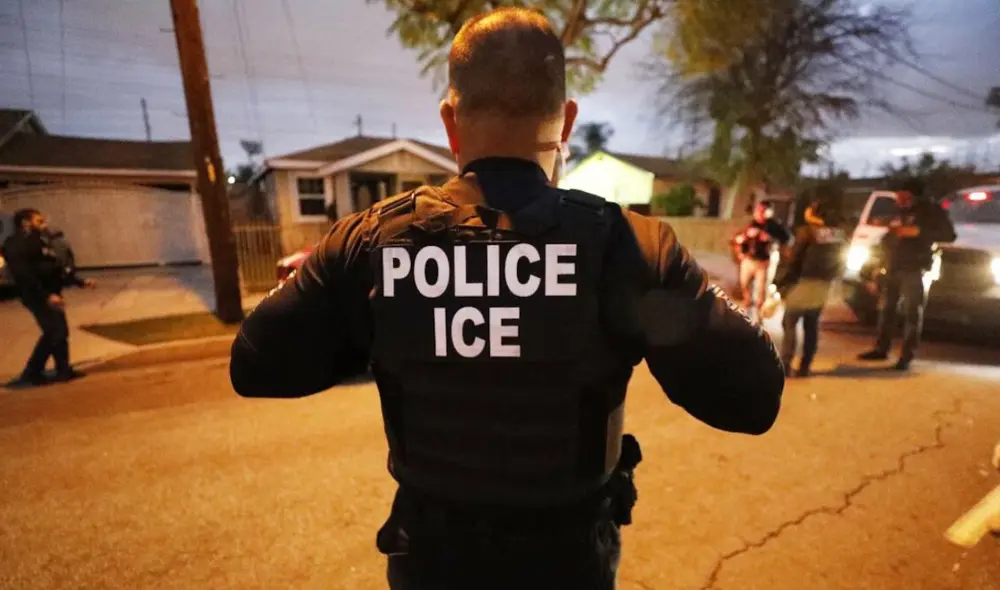 Ubicada en Illinois, Chicago es conocida por su estatus como “ciudad santuario para migrantes”, y se enfrenta a un creciente debate sobre sus políticas migratorias. Foto: EFE.