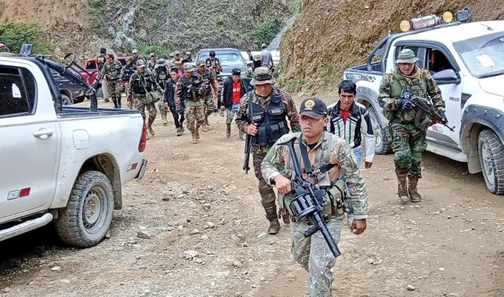 Mineros ilegales llegaron esta madrugada hasta el nivel 2670 y destruyeron una infraestructura, mientras que un trabajador artesanal fue victimado a tiros. Fotio: LR Mineros ilegales llegaron esta madrugada hasta el nivel 2670 y destruyeron una infraestructura, mientras que un trabajador artesanal fue victimado a tiros. Fotio: LR