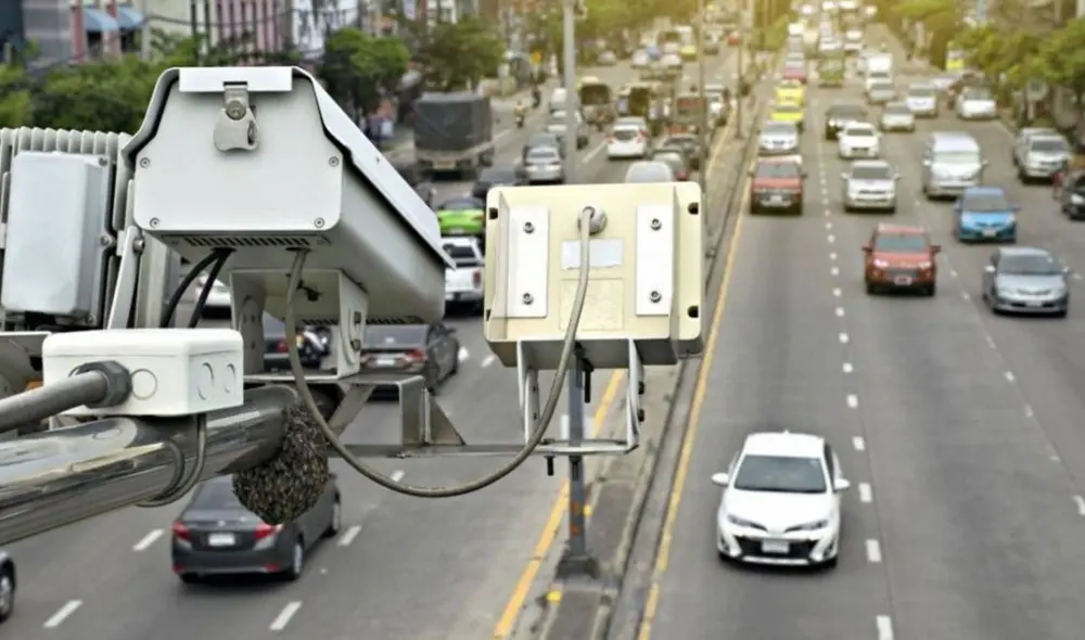 De acuerdo a los datos municipales, actualmente se encuentran activas 162 cámaras de velocidad en toda la ciudad, pero las nuevas incorporaciones previstas durante este año elevarán esa cifra a 212. Foto: Archivo.