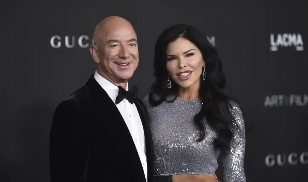 Jeff Bezos y Lauren Sánchez están juntos desde 2019, siendo ella una empresaria y ex periodista, mientras él es fundador de Amazon y Blue Origin. Foto: Los Angeles Times Jeff Bezos y Lauren Sánchez están juntos desde 2019, siendo ella una empresaria y ex periodista, mientras él es fundador de Amazon y Blue Origin. Foto: Los Angeles Times