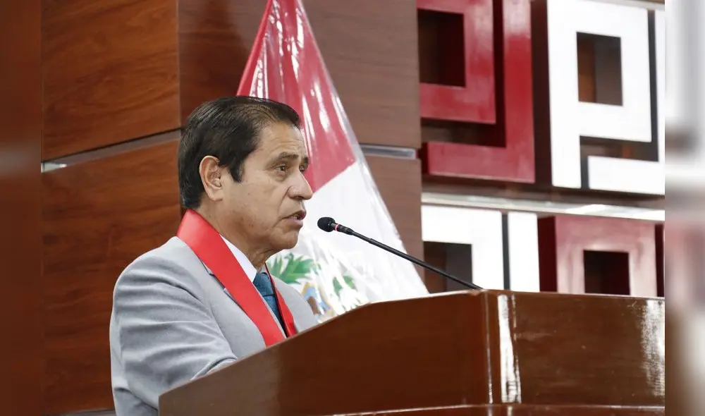 Durante la ceremonia, el titular judicial destacó la importancia de adquirir nuevas experiencias y habilidades durante los tres meses de voluntariado.