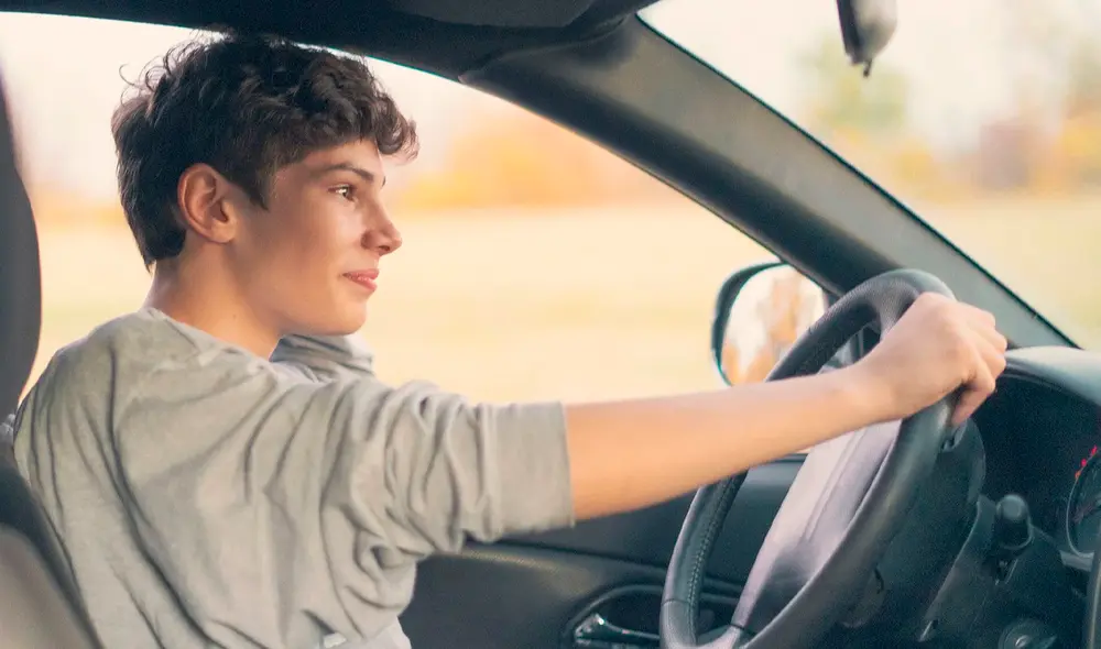 En California, los menores de edad pueden obtener la licencia de conducir con ciertos pasos específicos. Foto: Demas Law Group