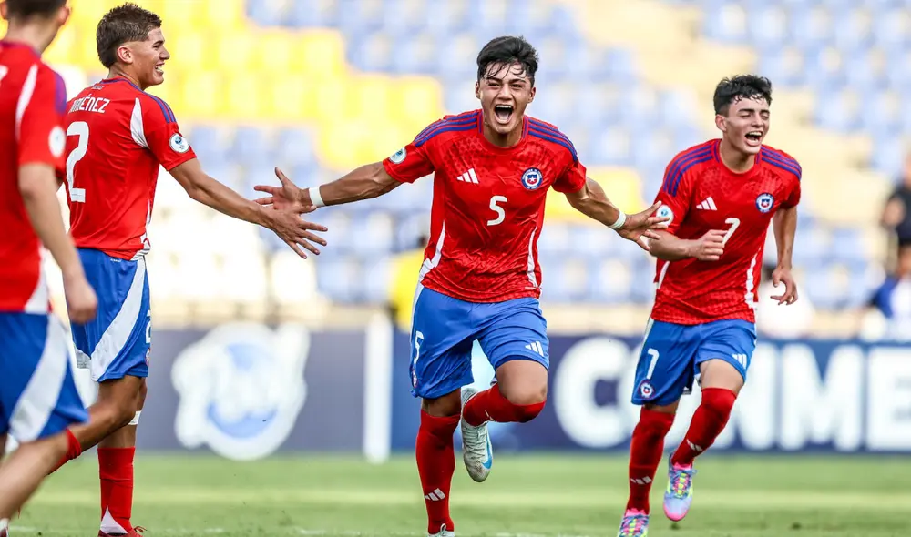 Perú cayó goleado por 5-0 ante Chile. Su próximo partido será ante Argentina. Foto: La Roja