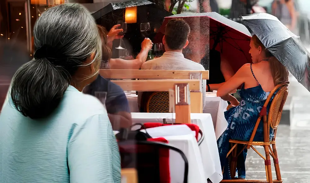 La señora Betty indicó que, pese a la ayuda económica. aún desea continuar de camarera porque la mantiene activa. Foto: composición LR