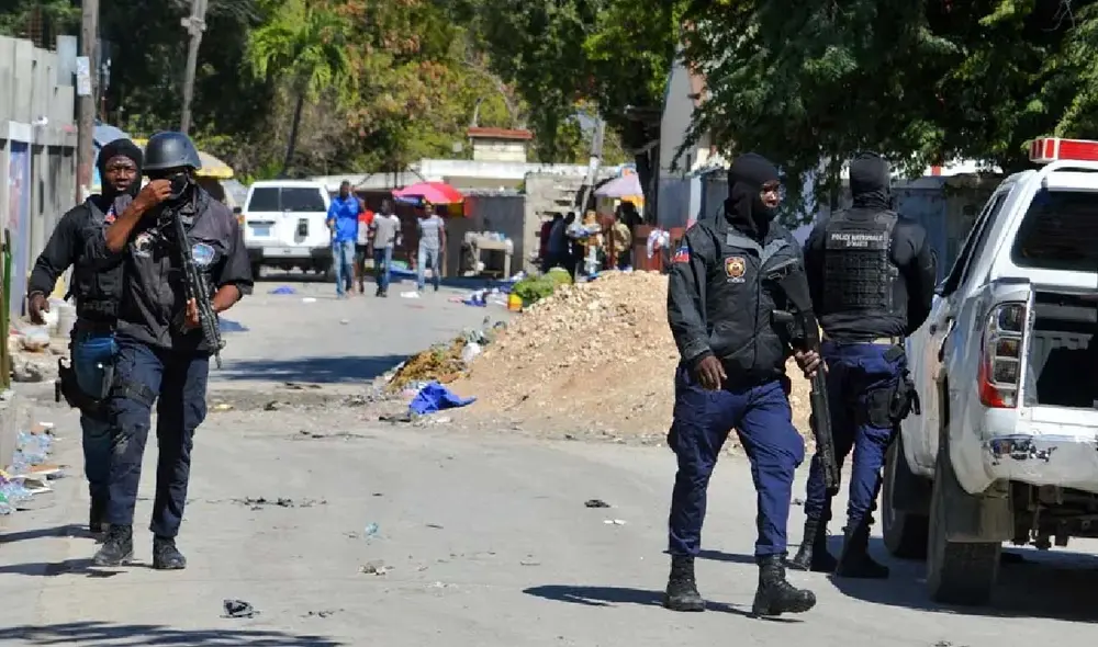 Una masiva fuga de presos en Mirebalais, Haití, dejó libres a más de 500 reclusos tras un ataque de la coalición Viv Ansanm, según la Red Nacional de Defensa de Derechos Humanos. Foto: EFE
