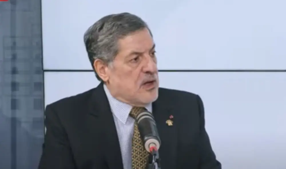 Ernesto Bustamante se ratificó en lo dicho contra la participación de mujeres en la ciencia. Foto: captura de pantalla/Exitosa Ernesto Bustamante se ratificó en lo dicho contra la participación de mujeres en la ciencia. Foto: captura de pantalla/Exitosa