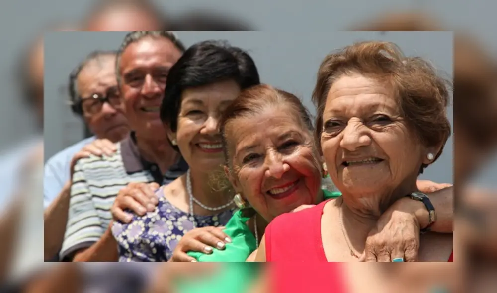 Las personas mayores pueden solicitar la exoneración del impuesto predial al cumplir 60 años. Foto: Andina Las personas mayores pueden solicitar la exoneración del impuesto predial al cumplir 60 años. Foto: Andina