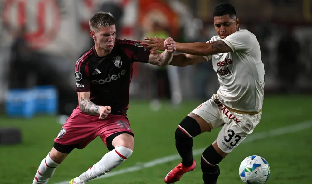 Universitario recibió a River Plate en el Monumental por la Copa Libertadores. Foto: AFP