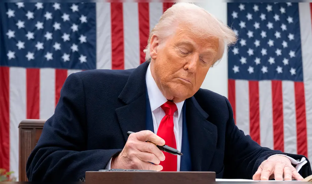 Casa Blanca excluye a México y Canadá de arancel del 10% para proteger el TMEC. Foto: AFP