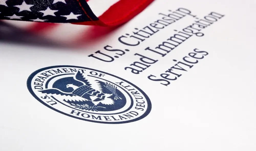 USCIS resalta la necesidad de datos biométricos para la actualización del estatus migratorio. Foto: Cohen, Tucker & Ades