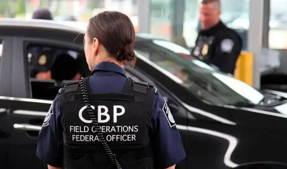 Una ciudadana mexicana fue detenida en Texas por intentar ingresar a Estados Unidos con un paquete de cocaína valorado en más de US$400.000. Una ciudadana mexicana fue detenida en Texas por intentar ingresar a Estados Unidos con un paquete de cocaína valorado en más de US$400.000.