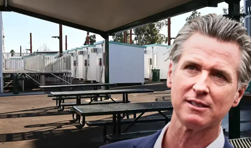 Los residentes deben firmar un acuerdo de convivencia, el cual es gestionado por la organización First Step Communities.