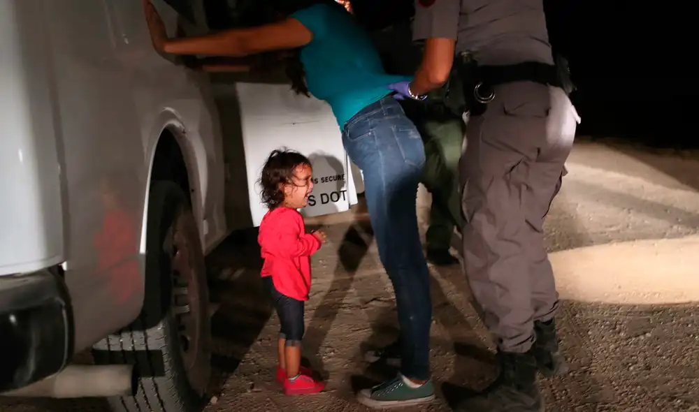 Los inmigrantes se enfrentan a duras decisiones para mantener a su familia unida debido a las políticas impuestas por Trump. Foto: CNN