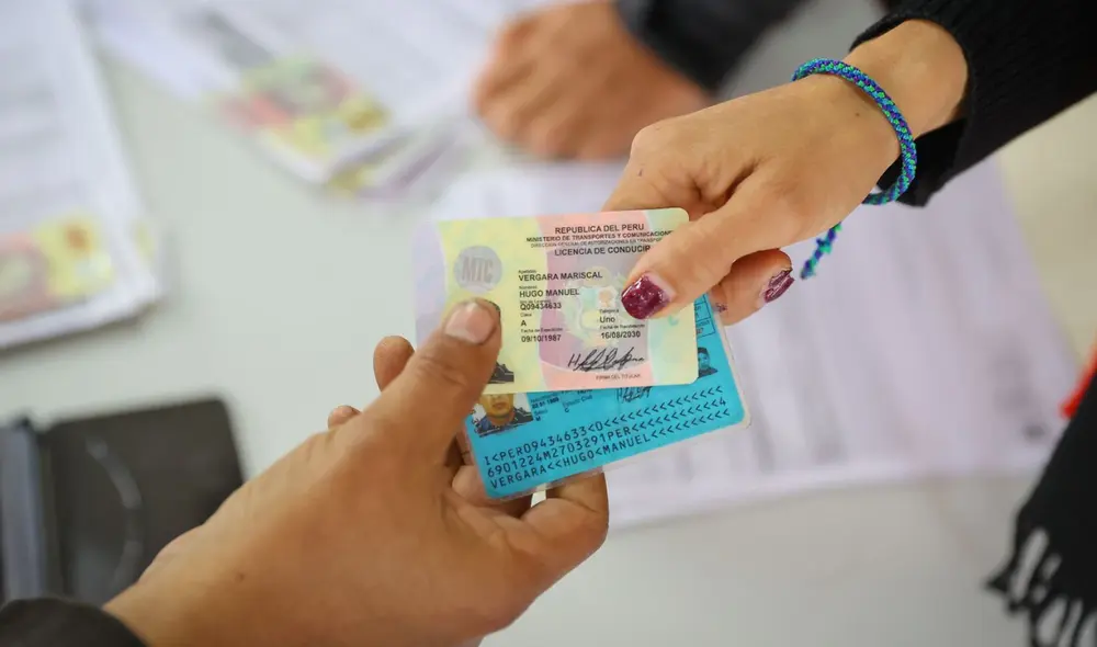MTC es la entidad responsable de planificar, regular y supervisar los servicios de transporte y las actividades de comunicaciones en el país. Foto: composición LR/Andina