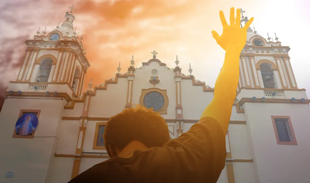 El 80% de los cristianos en EE.UU. en riesgo de deportación son latinos, lo que ha llevado a las iglesias a ofrecer servicios en línea y apoyo legal. Foto: composición LR/Freepick