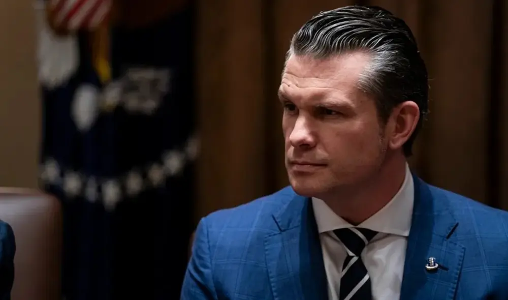 El secretario de Defensa de Estados Unidos es investigado por la filtración de mensajes de un ataque a Yemen en un chat de Signal. Foto: EFE