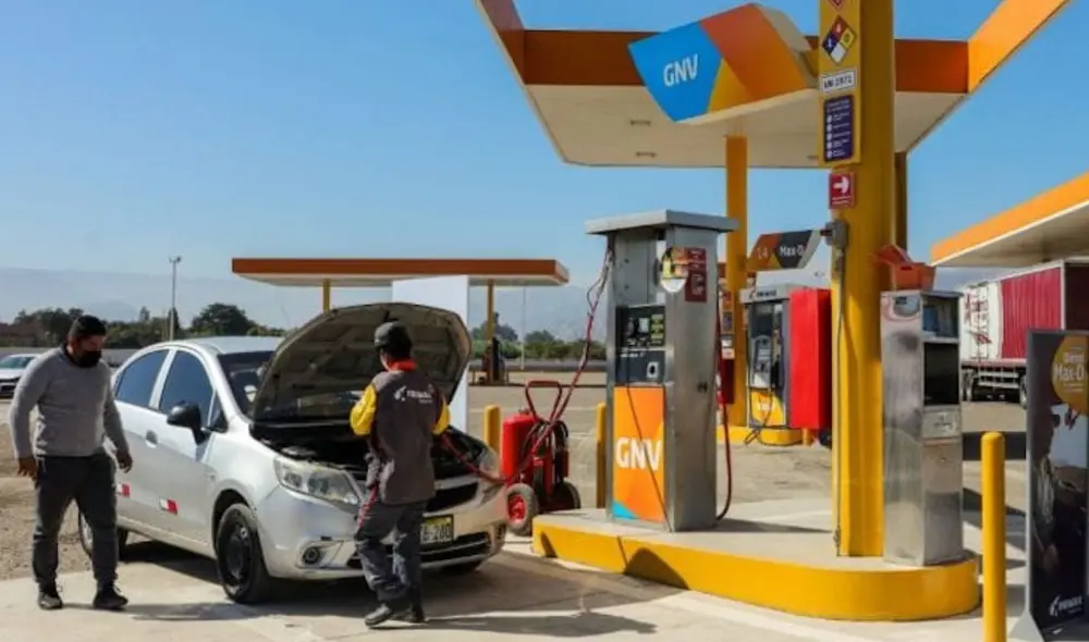 Muchos limeños optan por viajes cortos utilizando autos a Gas Natural Vehicular (GNV).Foto: difusión Muchos limeños optan por viajes cortos utilizando autos a Gas Natural Vehicular (GNV).Foto: difusión