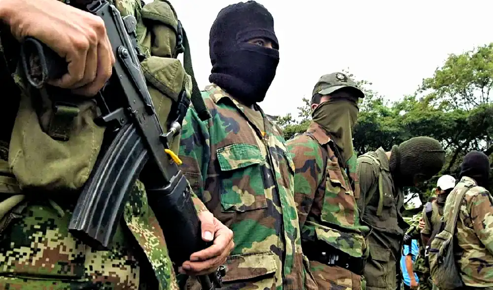 La tensión entre el Gobierno colombiano y el 'Clan del Golfo' derivó la semana pasada en un bombardeo en Segovia, que dejó al menos 9 miembros del cartel muertos. Foto: La Silla Vacía. La tensión entre el Gobierno colombiano y el 'Clan del Golfo' derivó la semana pasada en un bombardeo en Segovia, que dejó al menos 9 miembros del cartel muertos. Foto: La Silla Vacía.