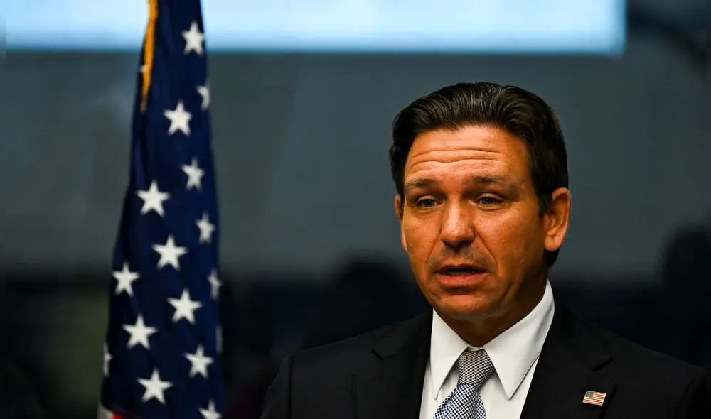 Ron DeSantis justificó que los arrestos a inmigrantes en Florida fueron constitucionales. Foto: AFP
