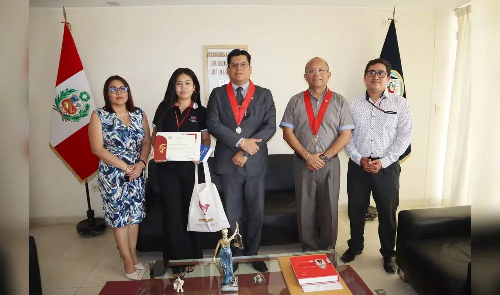Esta distinción resalta el talento de los estudiantes de Derecho.