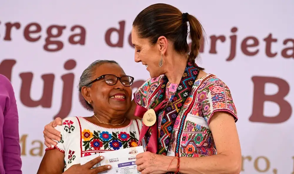 A causa de la veda electoral en dos estados, algunos adultos mayores deberán esperar hasta julio para recibir su pensión mensual. Foto: Programas para el Bienestar