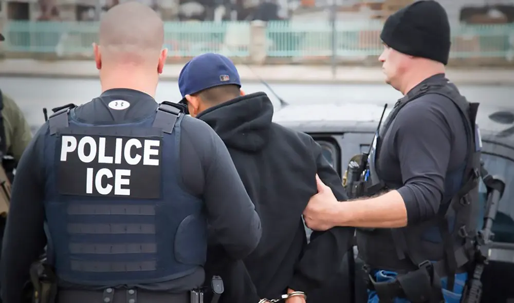 Las redadas del ICE son operativos para detener a aquellos que creen que están ilegalmente en los EEUU. Foto: difusión