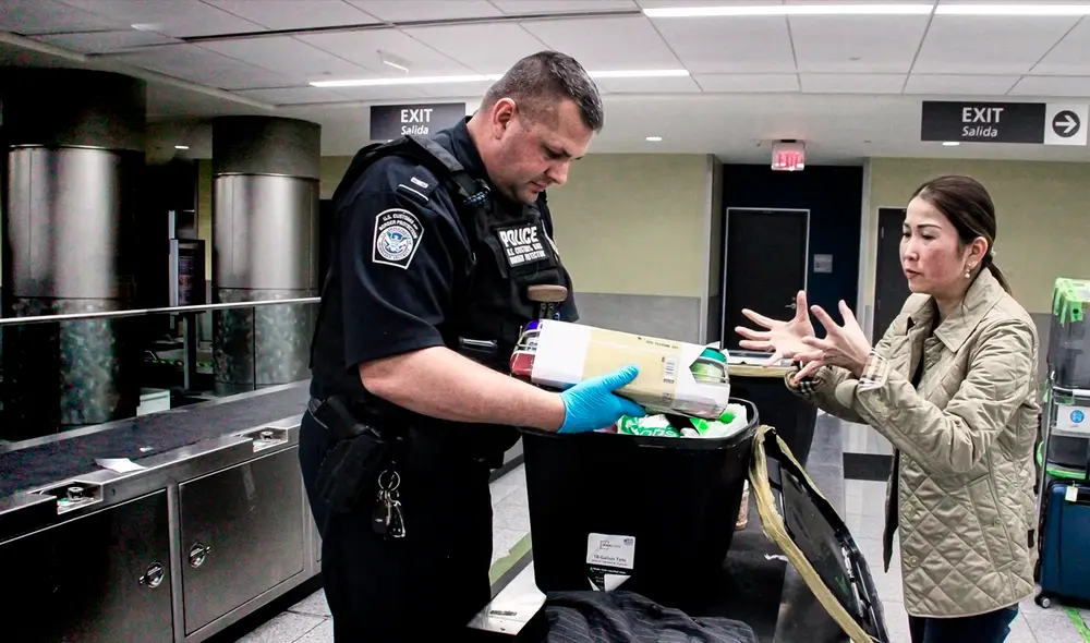 La TSA ha indicado que esta lista podría ampliarse próximamente e incluir productos de aseo personal. Foto: Disney Plus