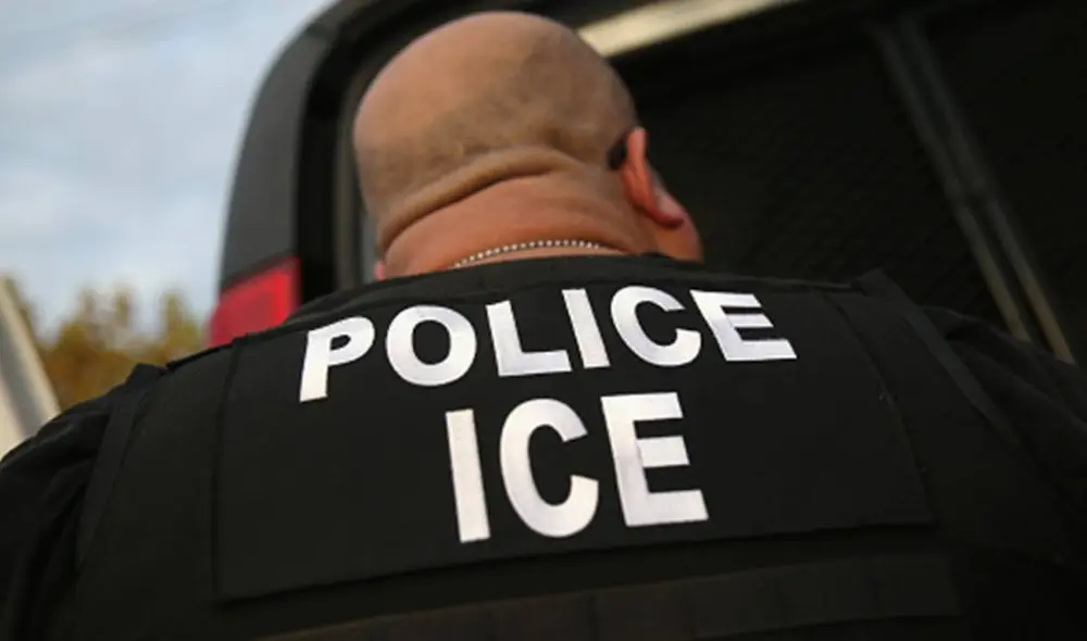 El SB 1164 obliga a los alguaciles y al sistema penitenciario estatal a cumplir con las órdenes de detención emitidas por ICE. Foto: CNN El SB 1164 obliga a los alguaciles y al sistema penitenciario estatal a cumplir con las órdenes de detención emitidas por ICE. Foto: CNN