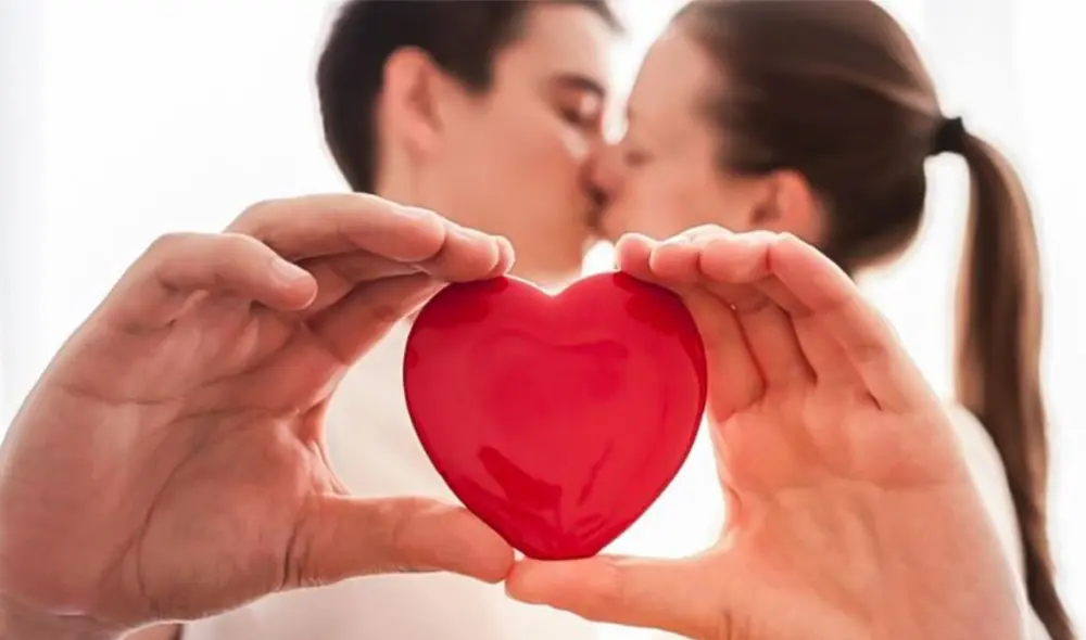 El Día Internacional del Beso en 2025 se celebrará el domingo 13 de abril 2025. Foto: Andina