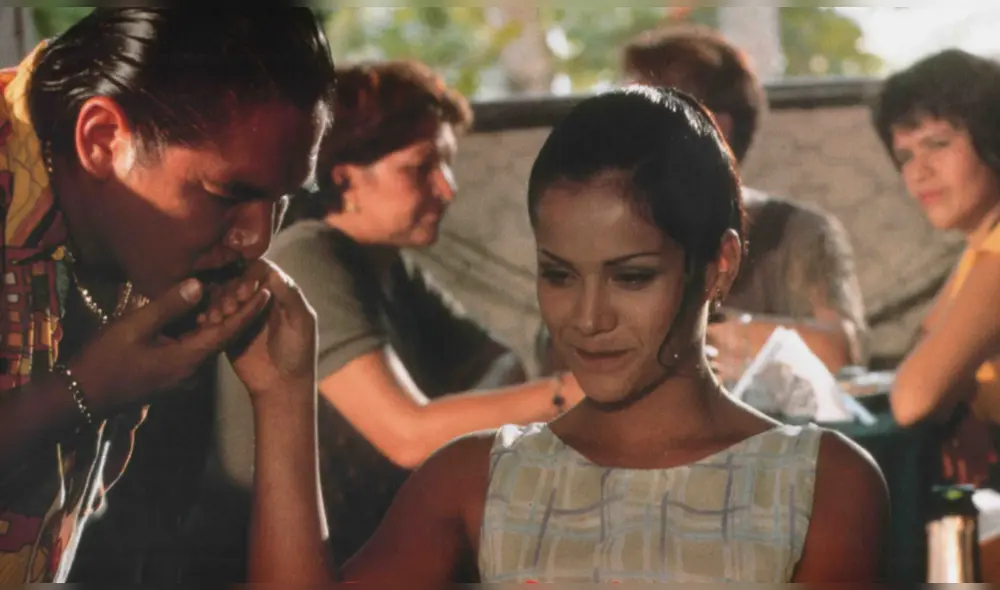 'Pantaleón y las visitadoras' fue la película más taquillera de 1999 y tuvo a Mónica Sánchez, ex 'AFHS', en un papel importante. Foto: YouTube 'Pantaleón y las visitadoras' fue la película más taquillera de 1999 y tuvo a Mónica Sánchez, ex 'AFHS', en un papel importante. Foto: YouTube