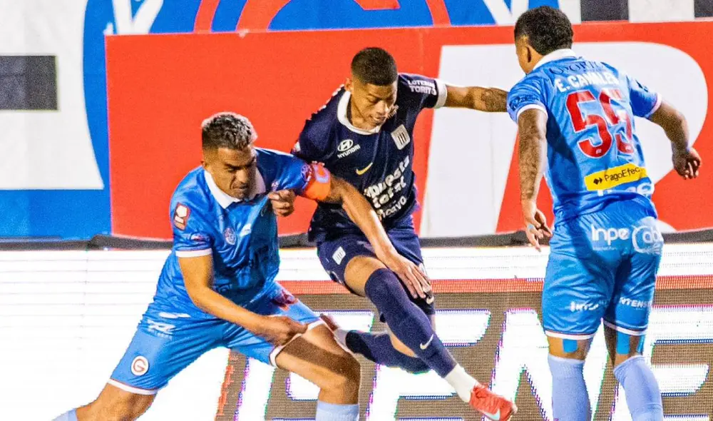 Alianza Lima enfrentó a Deportivo Garcilaso en Cusco por el Torneo Apertura. Foto: Liga 1