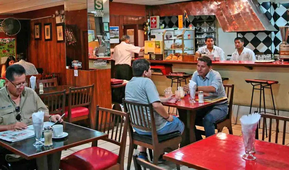 Más de 10.000 restaurantes han sido cerrados durante la pandemia y ahora por la extorsión siguen los cierres. Foto: Andina Más de 10.000 restaurantes han sido cerrados durante la pandemia y ahora por la extorsión siguen los cierres. Foto: Andina