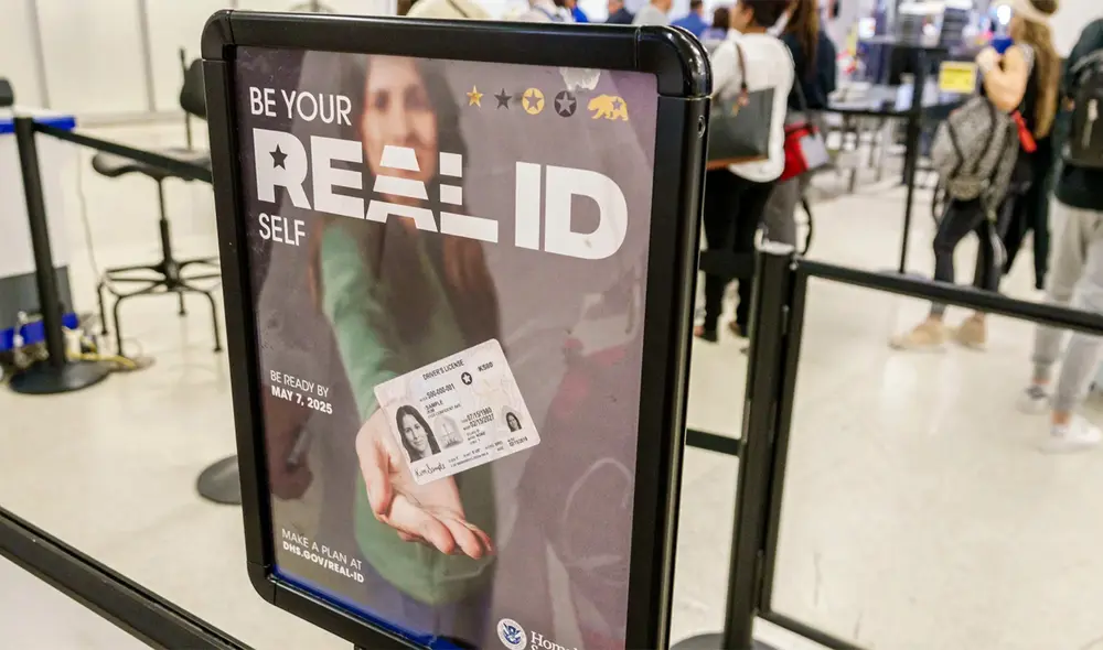 A partir de mayo de 2025, todos los residentes de EE.UU. necesitarán una Real ID para vuelos nacionales y acceso a instalaciones federales. Foto: Axios