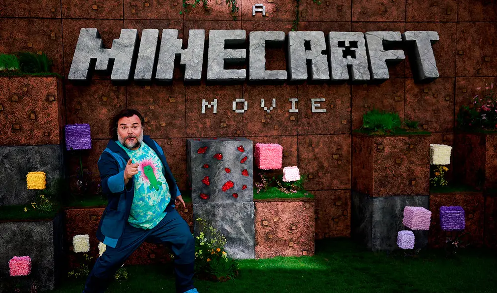 Jack Black, protagonista de "Una Película de Minecraft", tiene una breve charla con los fanáticos en el cine. Foto: AFP