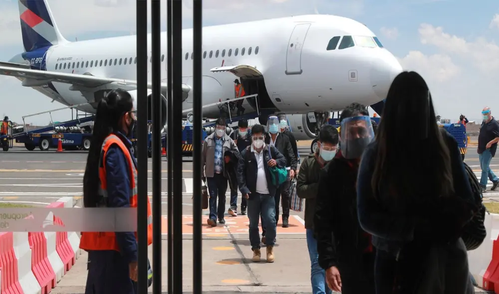 Más de 42 millones de pasajeros se trasladaron por vía aérea en Perú, según el Ministerio de Transportes. Foto: Andina