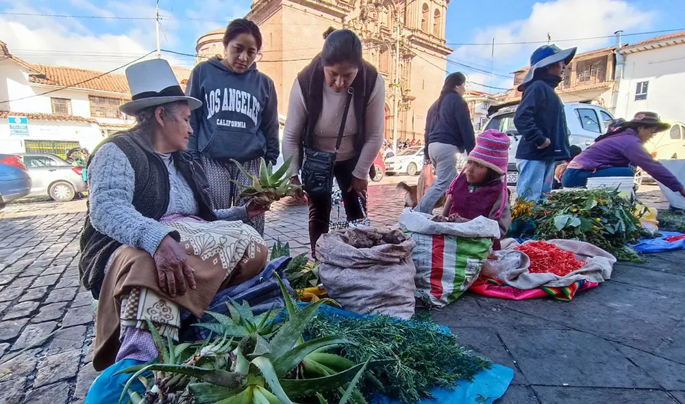 Como cada año, la feria se ubica en alrededores del mercado San Pedro. Foto: Luis Álvarez - La República.