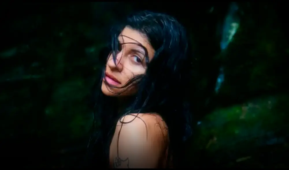 Cazzu aclaró que su historia con Nodal impulsó su transformación creativa que hoy define el corazón de su nuevo albúm. Foto: Exitoina