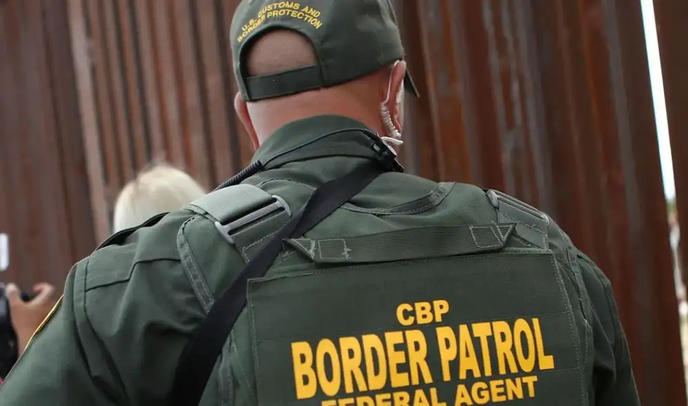 Una patrulla de la Oficina de Aduanas y Protección Fronteriza de EE. UU. detuvo un intento de contrabando de 90.090 pastillas de Farmapram en la I-5, cerca de San Diego. Foto: AFP Una patrulla de la Oficina de Aduanas y Protección Fronteriza de EE. UU. detuvo un intento de contrabando de 90.090 pastillas de Farmapram en la I-5, cerca de San Diego. Foto: AFP