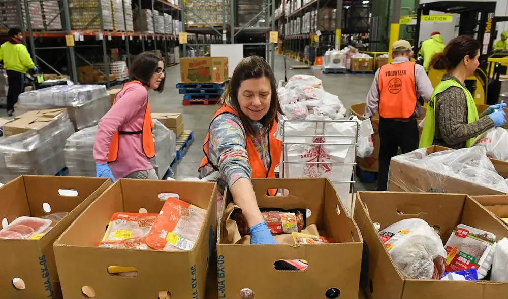 Nueva York ofrecerá este fin de semana acceso a alimentos gratuitos para residentes que enfrentan dificultades económicas, sin necesidad de registro previo. Foto: FoodUSA