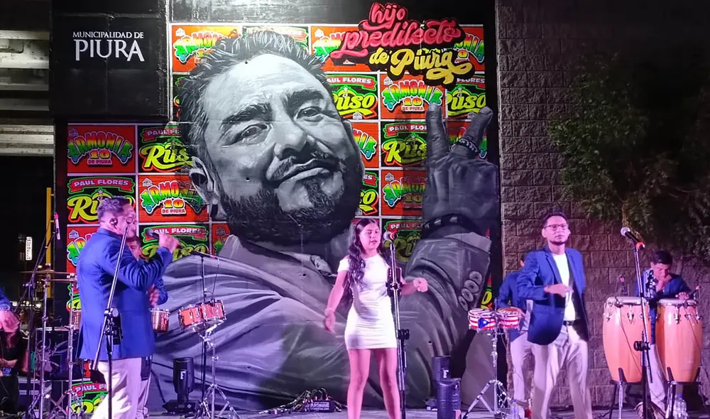 Homenaje musical se realizó a pie de nuevo mural de 'El Ruso'. Foto: Almendra Ruesta - La República.