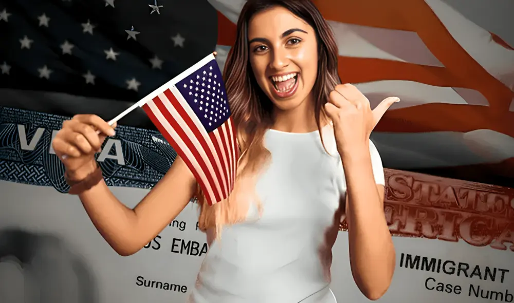 Algunos inmigrantes pueden obtener la ciudadanía americana sin rendir la prueba de inglés en 2025. Foto: composición LR