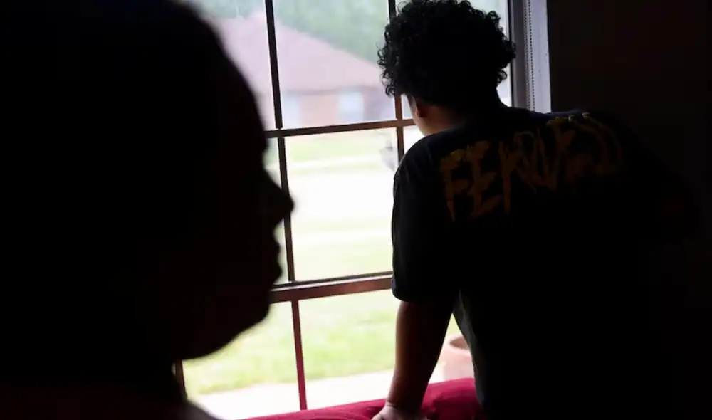 En caso de recibir una visita de ICE, se recomienda contactar a un abogado y no firmar documentos sin revisión legal. Foto: The Dallas Morning News. En caso de recibir una visita de ICE, se recomienda contactar a un abogado y no firmar documentos sin revisión legal. Foto: The Dallas Morning News.