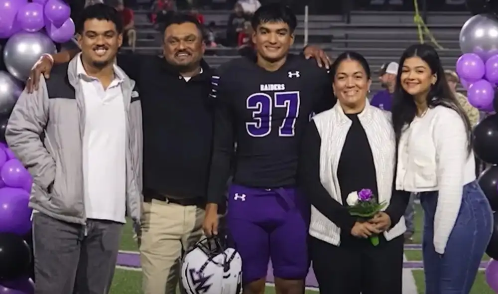 El arresto, realizado cerca de la vivienda de Flores, ocurrió sin previo aviso y fue presenciado por sus hijos, quienes quedaron traumatizados. Ella estaba en trámites para regularizar su estatus migratorio. Foto: Captura Youtube Univision Atlanta
