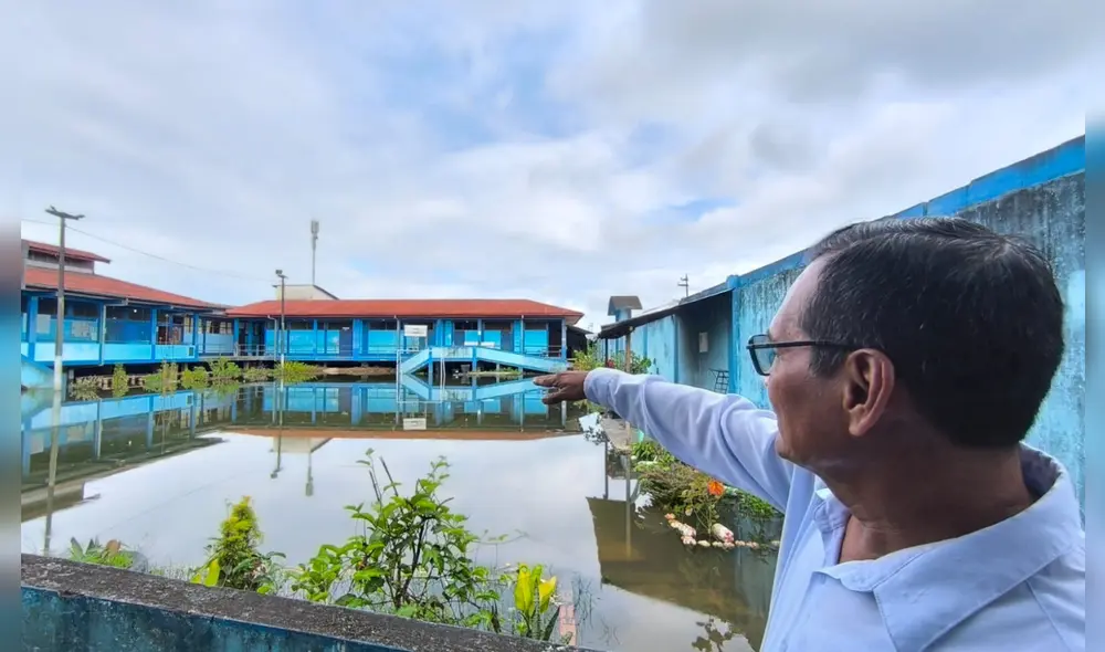 Iquitos: colegio inundado y alertas por casos de dengue y leptospirosis. Foto:  Yazmín Araujo / La República