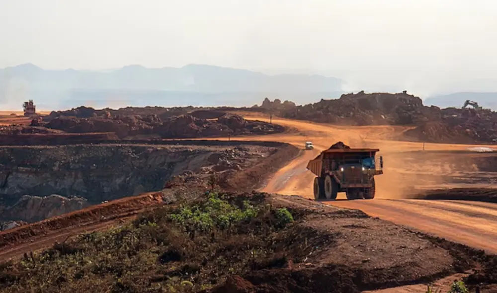 El proyecto, respaldado por inversionistas de Brasil y China, busca recuperar su operatividad y convertirse en un referente de minería moderna con un fuerte compromiso ambiental. Foto: Freepik