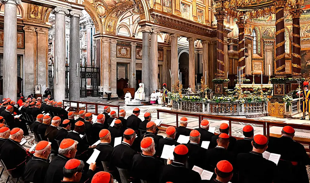 El próximo 7 de mayo, 133 cardenales ingresarán a la Capilla Sixtina e iniciarán deliberaciones privadas hasta elegir al nuevo papa. Foto: Alto Nivel.