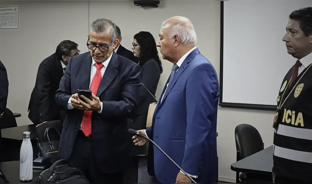 Wilfredo Pedraza, abogado de Ollanta Humala, denunció no contar aún con la sentencia escrita. | Composición LR / Foto: PJ. Wilfredo Pedraza, abogado de Ollanta Humala, denunció no contar aún con la sentencia escrita. | Composición LR / Foto: PJ.