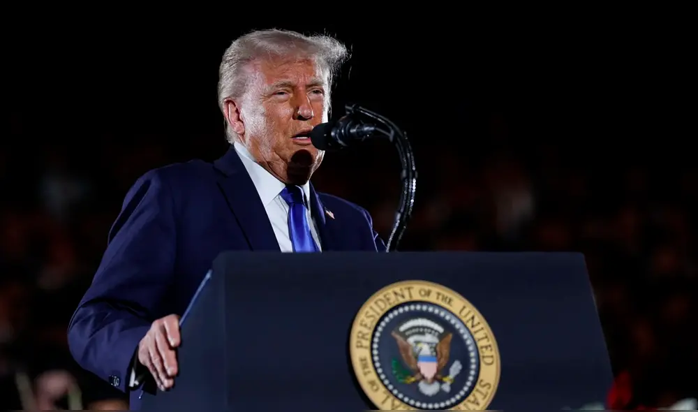 Donald Trump ordena cesar fondos a NPR y PBS por cobertura informativa parcial. Foto: AFP